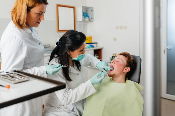 Best Emergency Wisdom Teeth Removal in North Aurora, IL